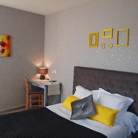 Hotel Du Cheval Blanc 2*