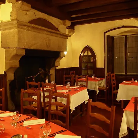 Du Cheval Blanc Hotel La Foret-sur-Sevre